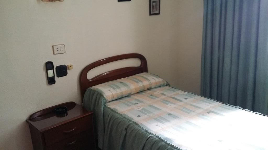 Pension Ariz Basauri Chambre photo