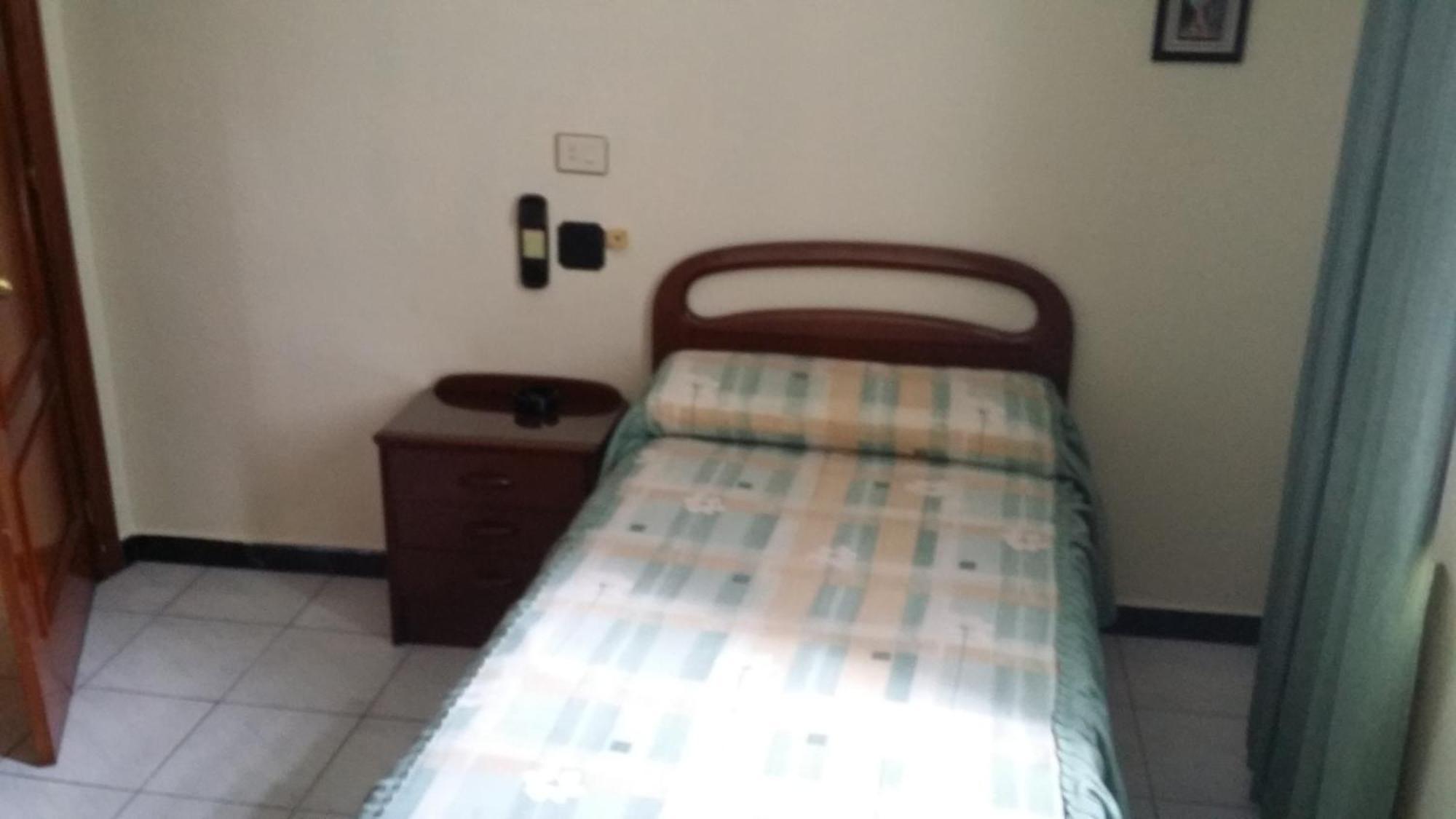 Pension Ariz Basauri Chambre photo